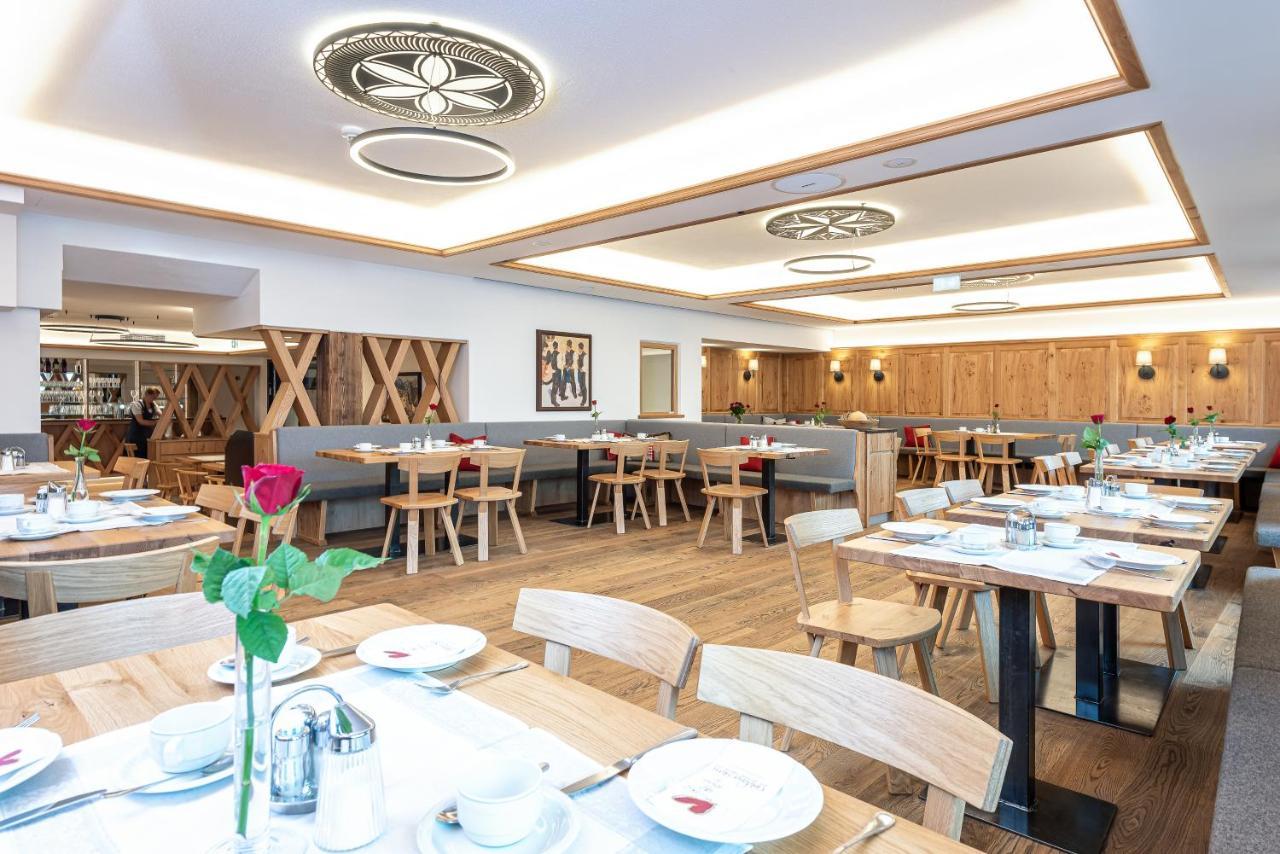 Hotel Goldener Stern Abtenau Kültér fotó