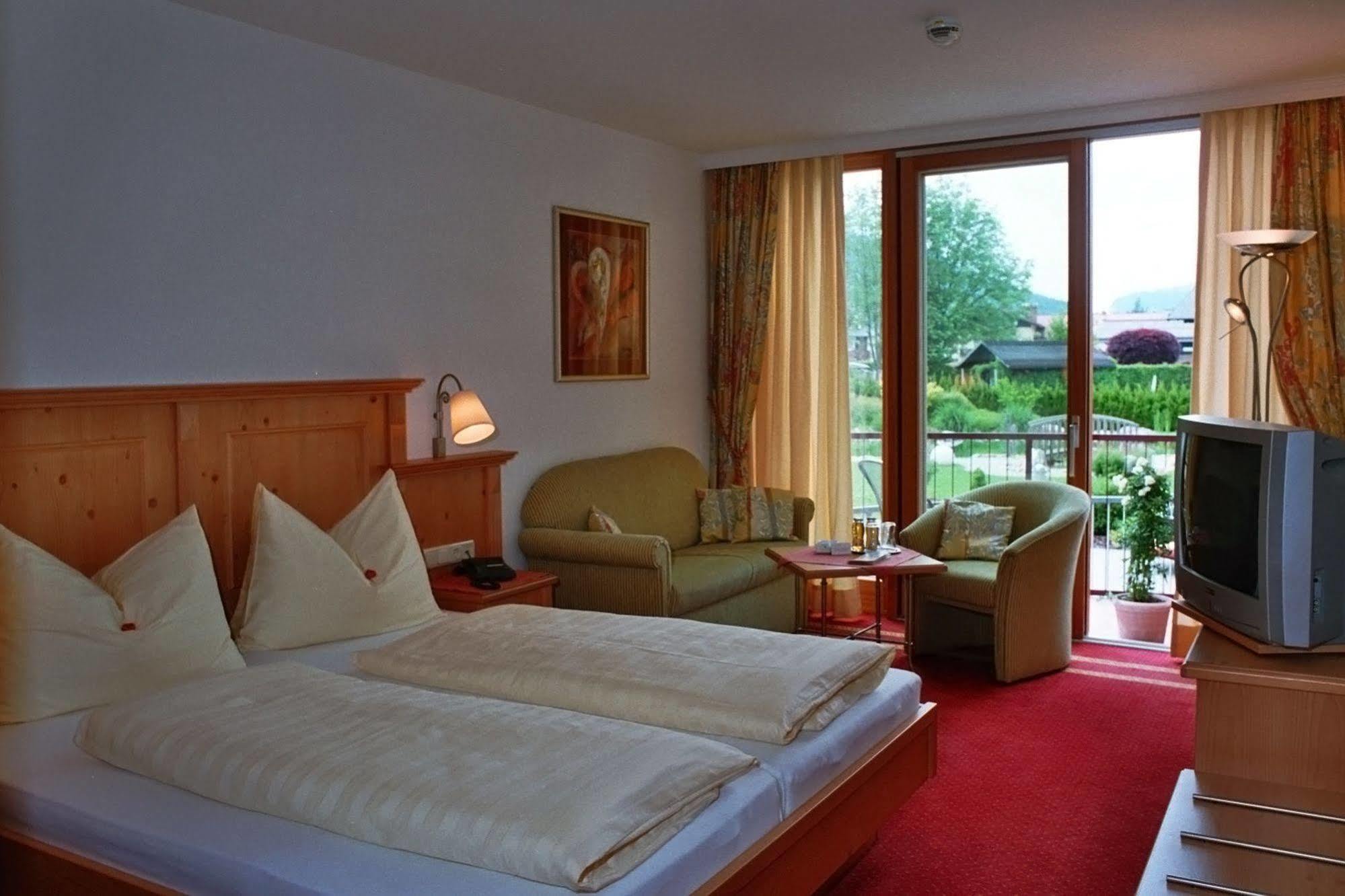 Hotel Goldener Stern Abtenau Kültér fotó